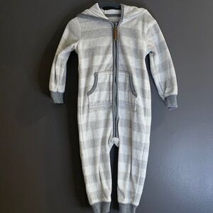 Carter’s Cozy Gray Striped Kids One Piece size 18m